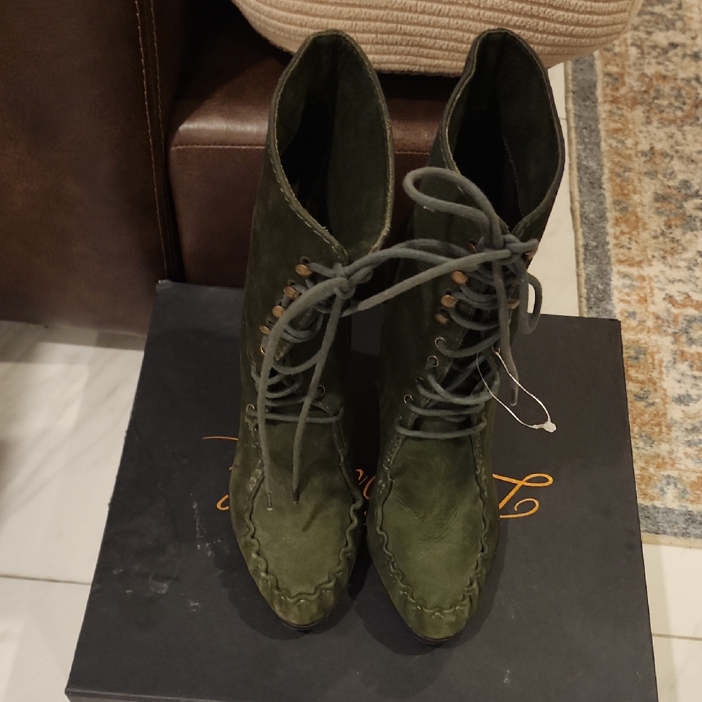 Diane Von Furstenberg Green Lace Up Boots